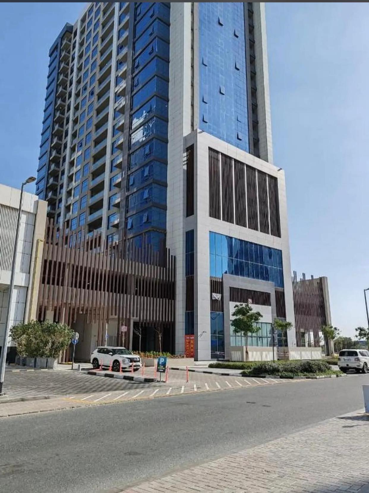 Urban Nest Hostel Burj Khalifa View ดูไบ ภายนอก รูปภาพ